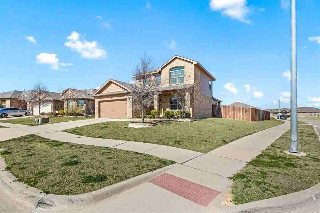 8461 Comanche Springs Dr - Photo 5 of 33