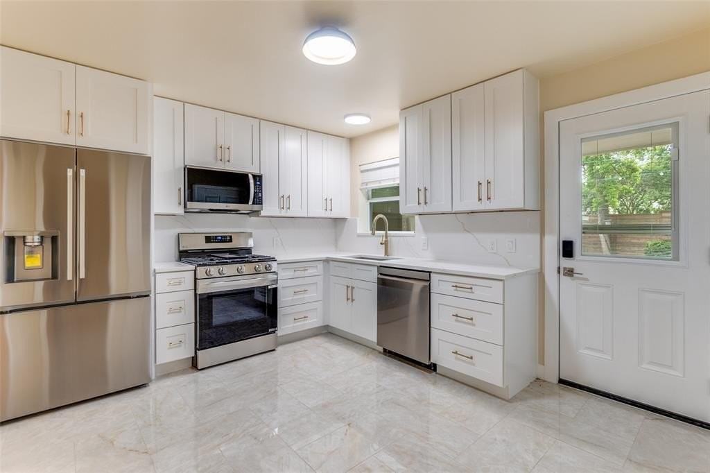 9513 Dixie Ln - Photo 6 of 15