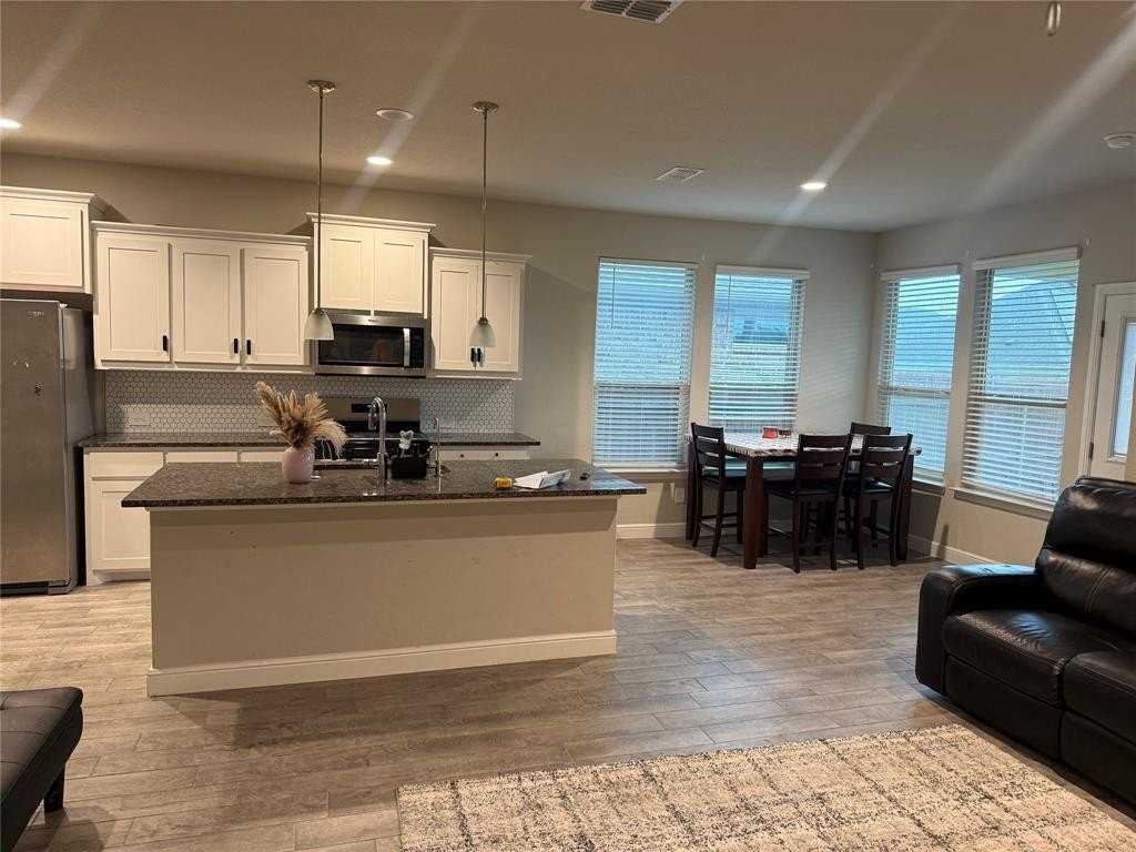 14317 Andromeda Dr - Photo 4 of 15