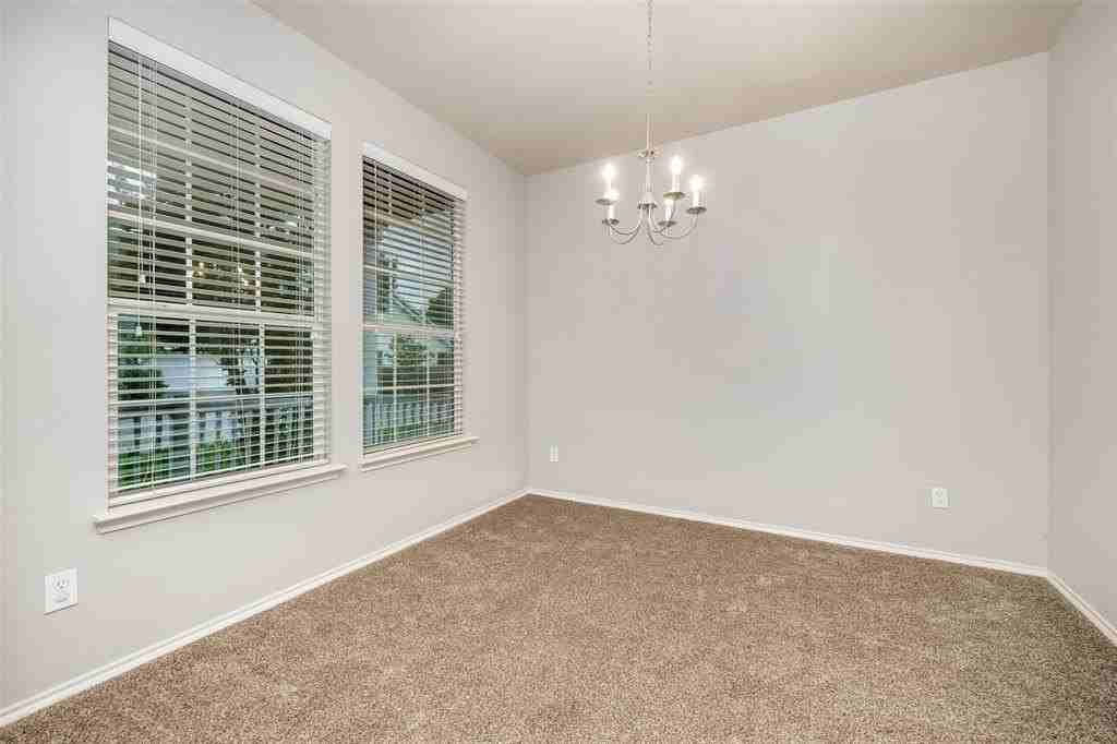 930 Fox Grove Ln - Photo 5 of 25