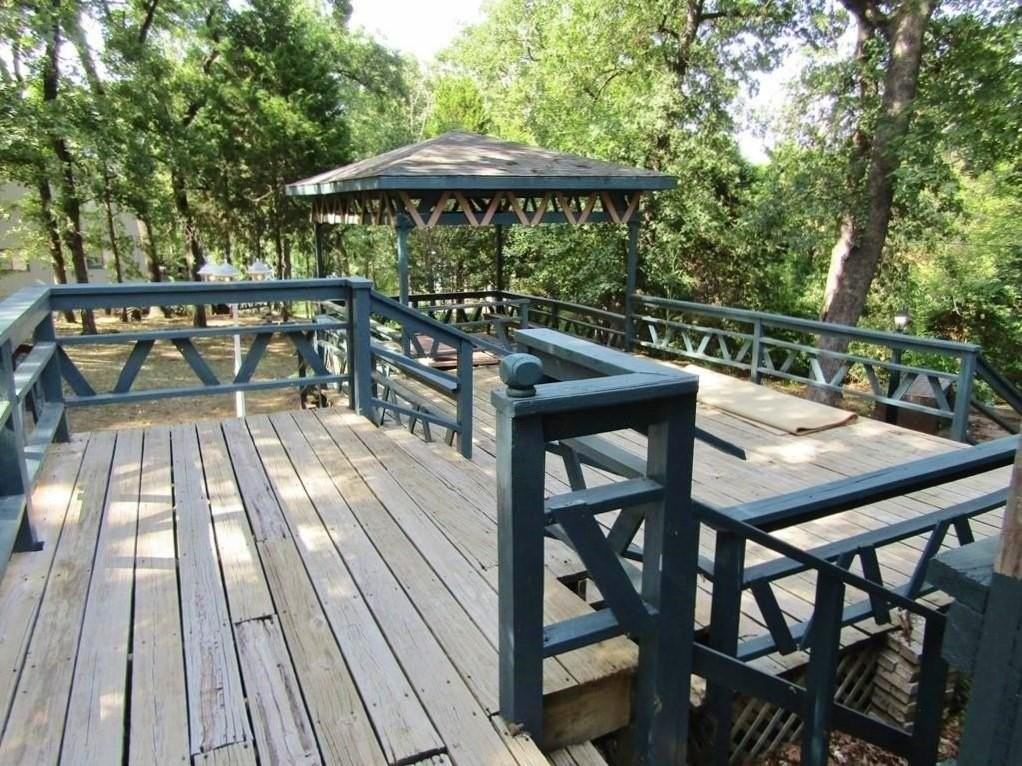 1117 Woodland Trl - Photo 3 of 15