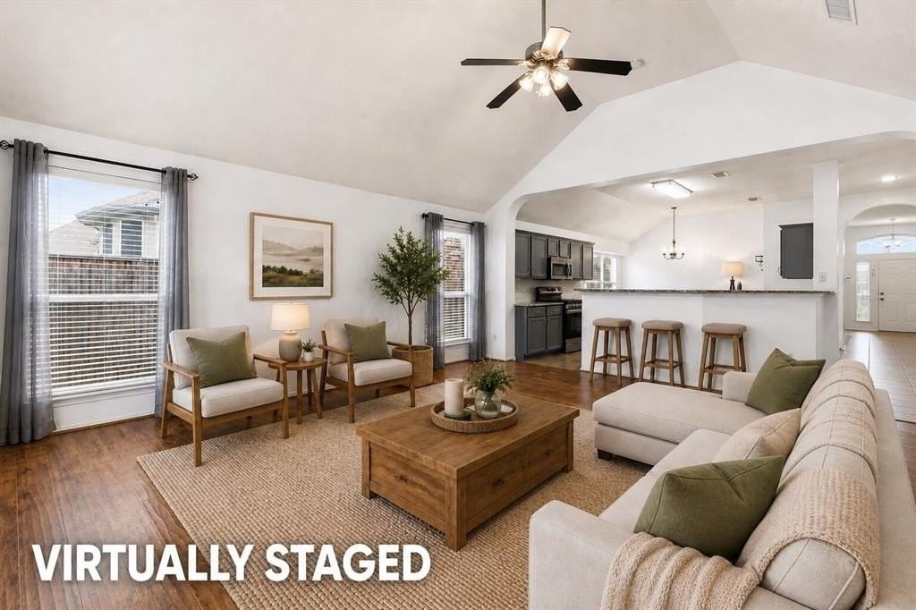 6803 Woodcrest Ln - Photo 6 of 40