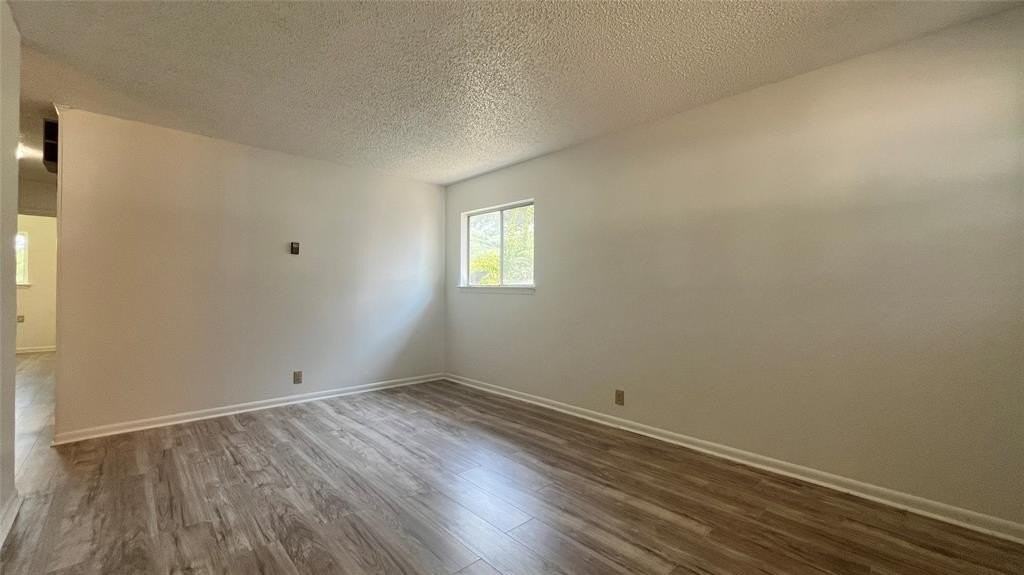 5429 Farnsworth Ave - Photo 2 of 14