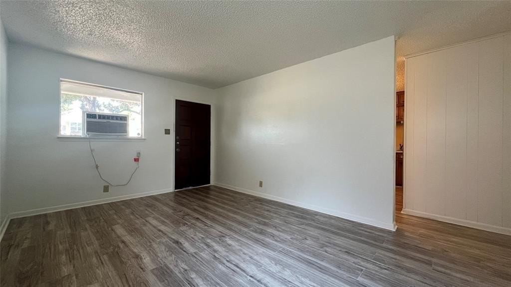 5429 Farnsworth Ave - Photo 3 of 14