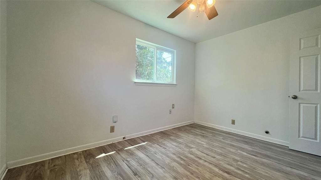 5429 Farnsworth Ave - Photo 7 of 14