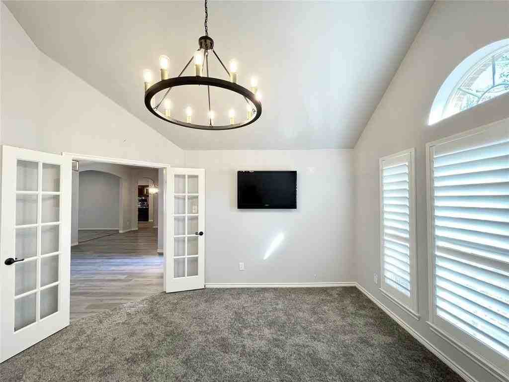 621 Gray Ln - Photo 5 of 28