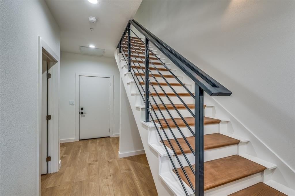 504 S O Connor Rd - Photo 4 of 25