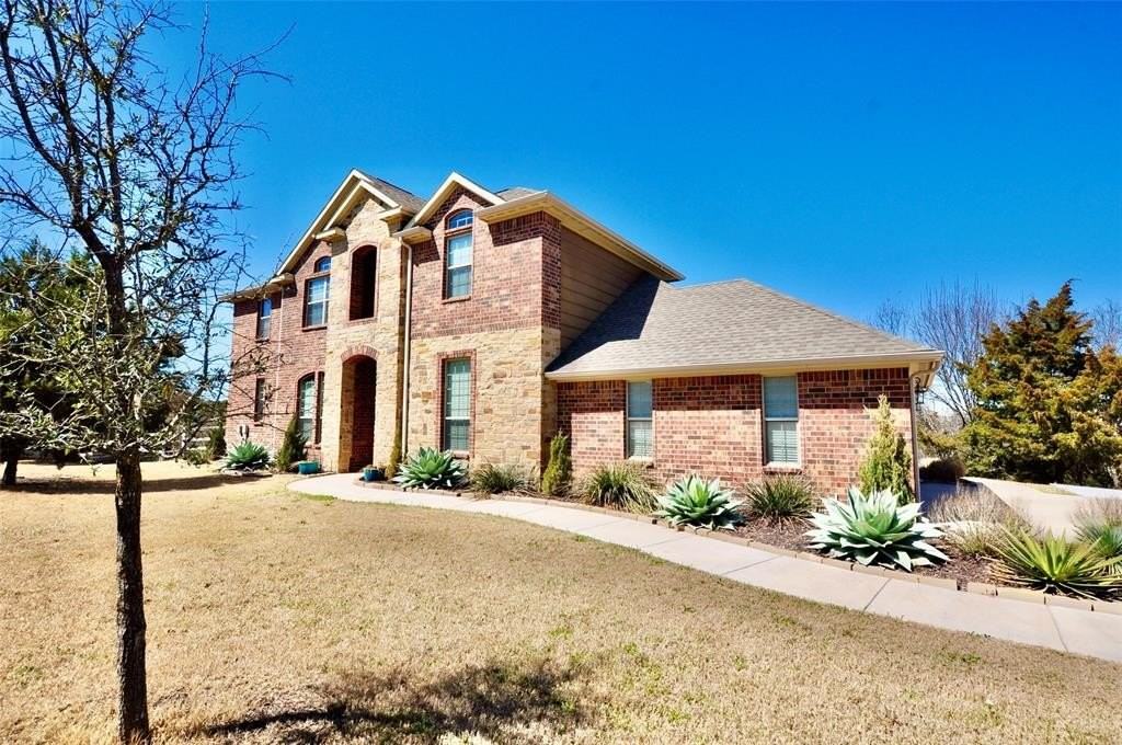 2529 Elk Hollow Ln - Photo 2 of 17