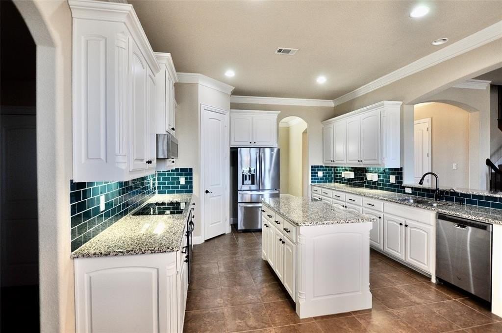 2529 Elk Hollow Ln - Photo 6 of 17