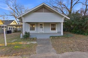 featured image of 405 College St