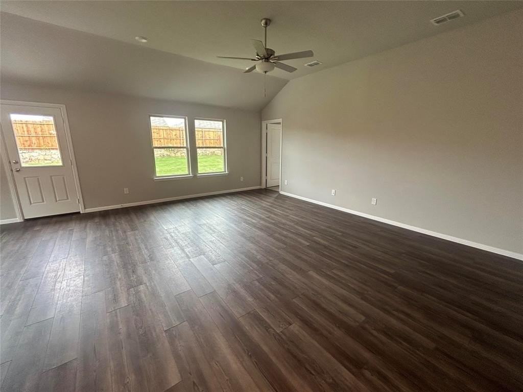 1813 Huisache St - Photo 5 of 17