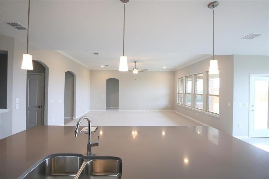 15142 Rosario Rd - Photo 5 of 21