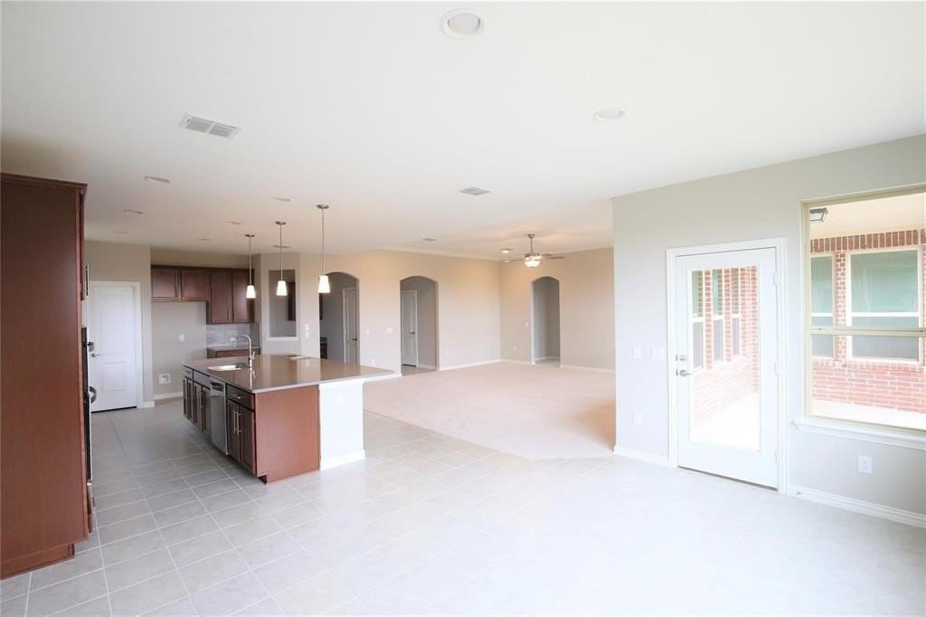 15142 Rosario Rd - Photo 7 of 21