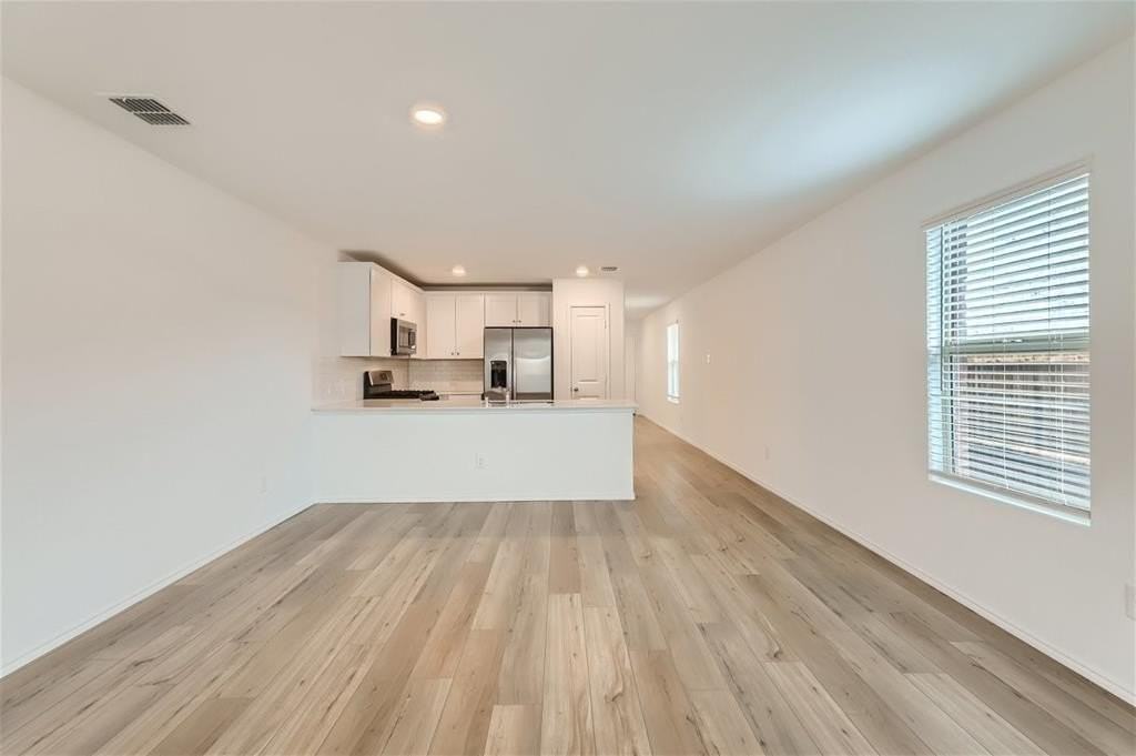 9236 Flowering Dogwood Ln - Photo 7 of 18