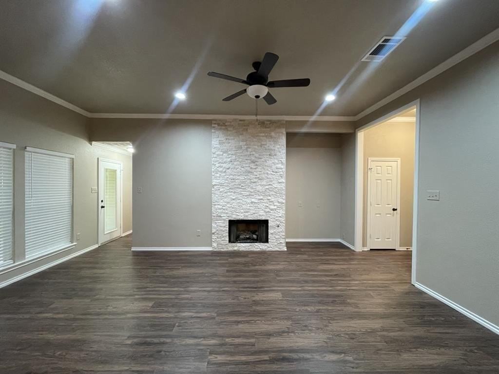 204 Carlsbad Dr - Photo 2 of 14