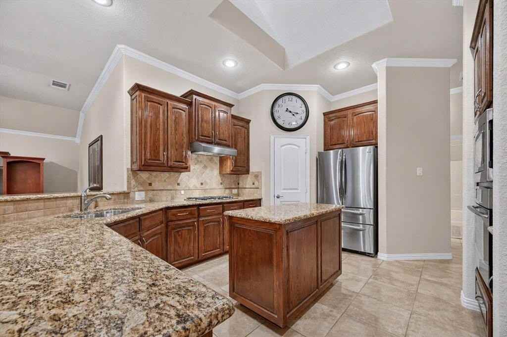 7221 San Francisco Trl - Photo 7 of 27