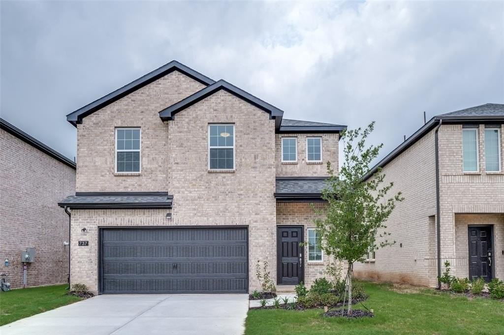 737 Santa Lucia Dr - Photo 2 of 24