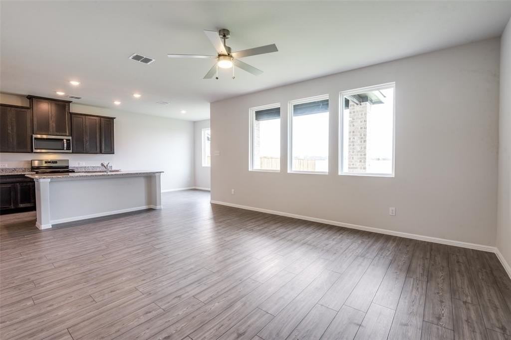 737 Santa Lucia Dr - Photo 3 of 24