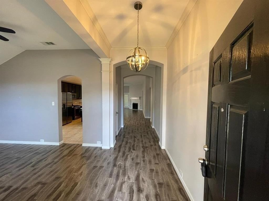 6937 Willow Crest Dr - Photo 2 of 17