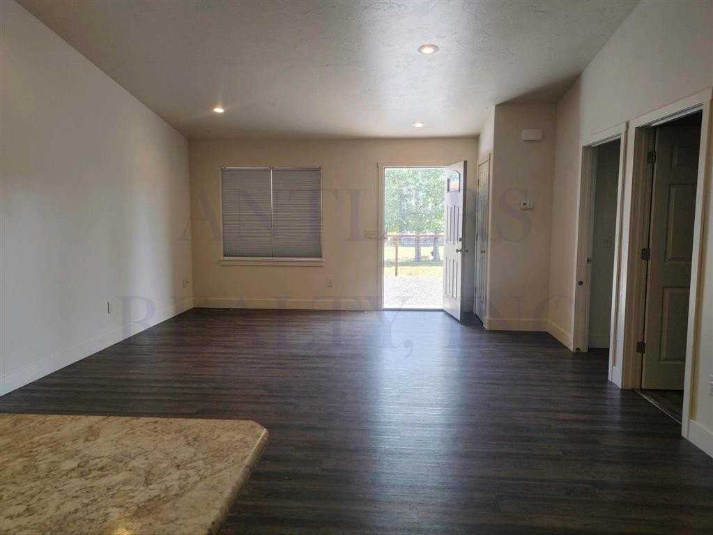 2708 Central Ave #B - Photo 2 of 12