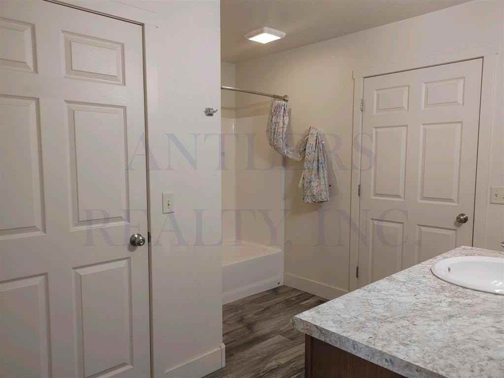 2708 Central Ave #B - Photo 5 of 12