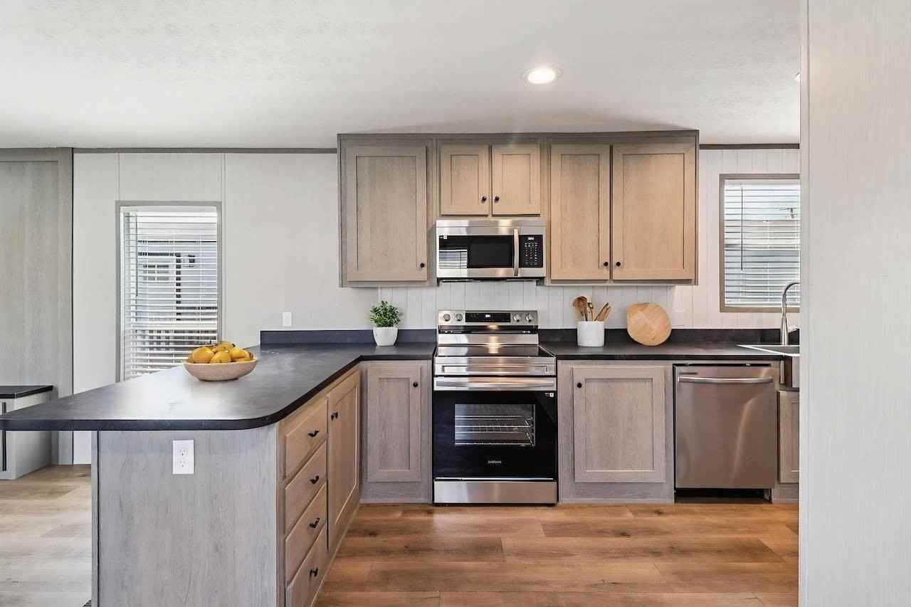 1606 American Dr - Photo 4 of 15