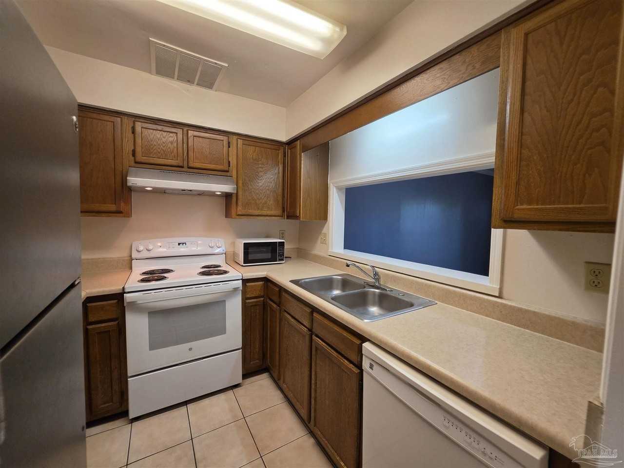 3041 Belle Meade Dr #C - Photo 4 of 19