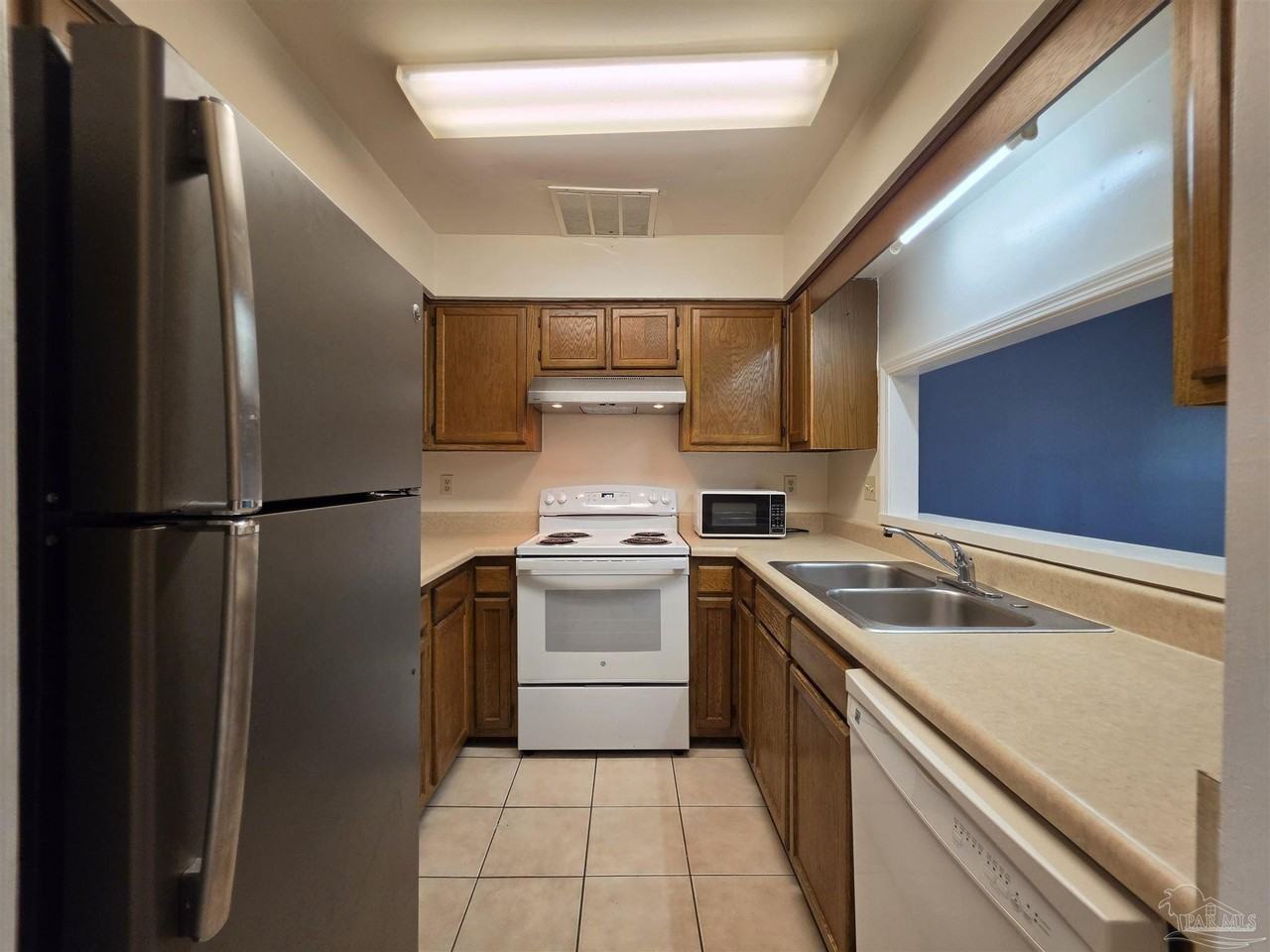 3041 Belle Meade Dr #C - Photo 5 of 19