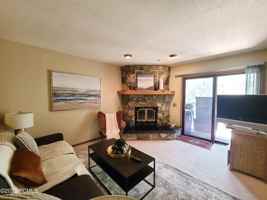 featured image of 1700 Upper Ironhorse Loop #10