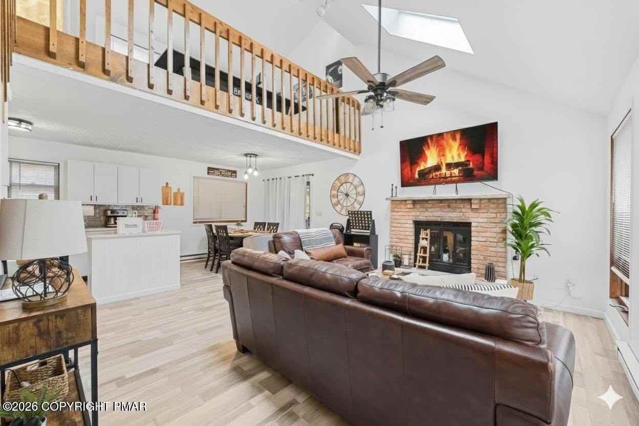 4758 Brentwood Dr - Photo 2 of 15