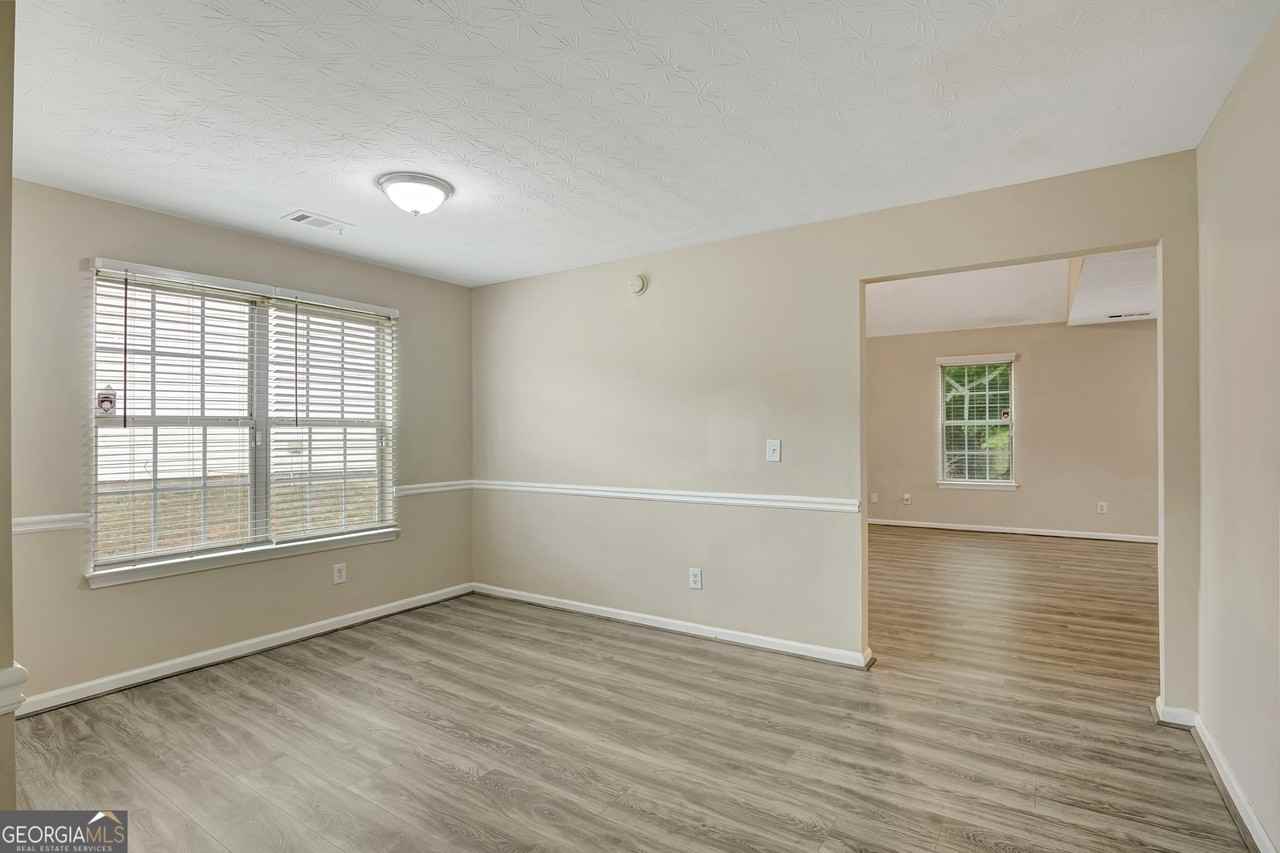 1118 Quail Hunt Dr - Photo 7 of 34