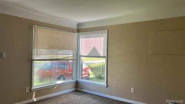 18631 Margareta St - Photo 2 of 8