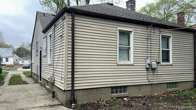 18631 Margareta St - Photo 7 of 8