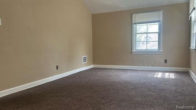 18191 Heyden St - Photo 2 of 17