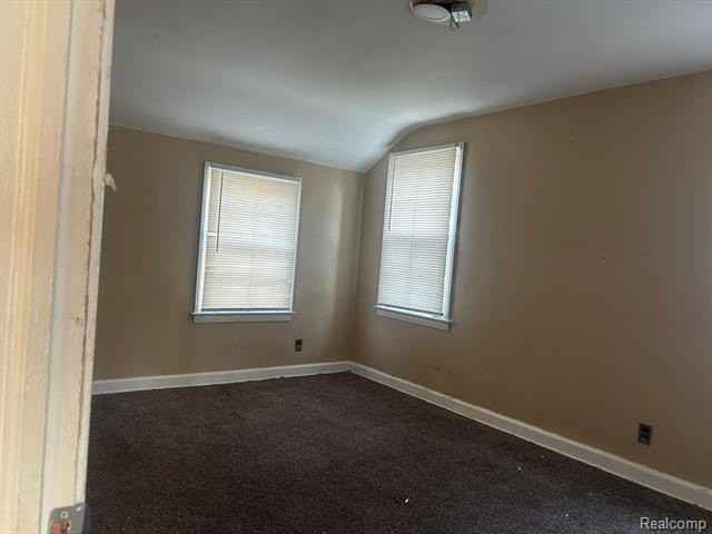 18191 Heyden St - Photo 7 of 17