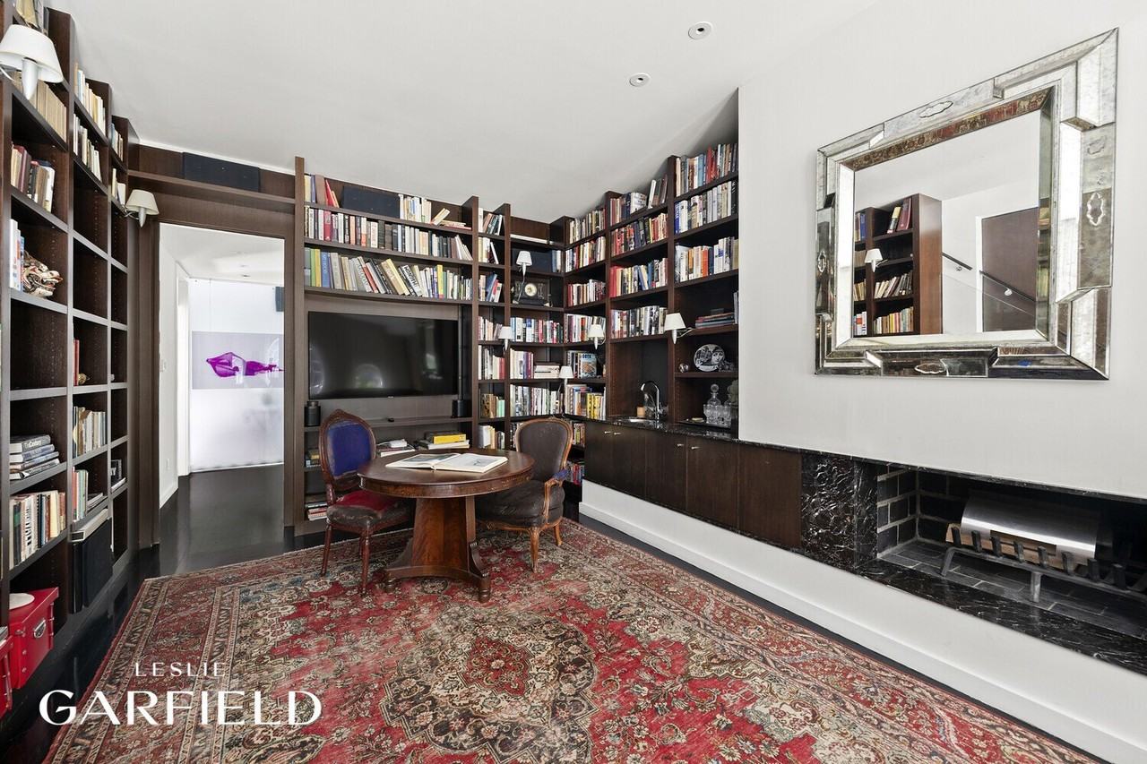 317 E 8th St #TH - Photo 6 of 11