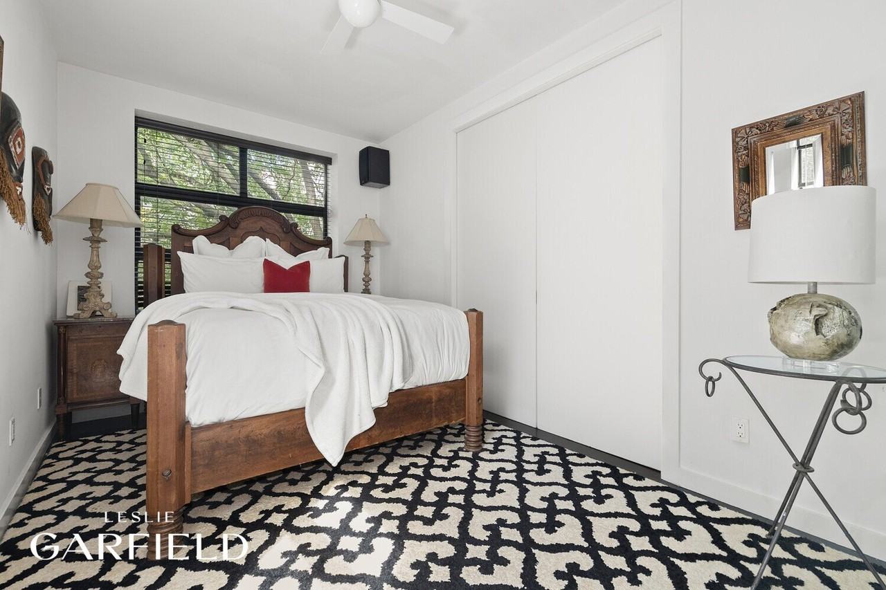 317 E 8th St #TH - Photo 7 of 11