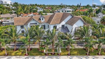 featured image of 400 Mola Ave