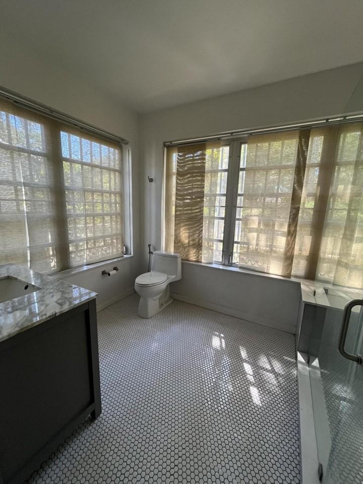 175 Sw 25th Rd - Photo 5 of 23