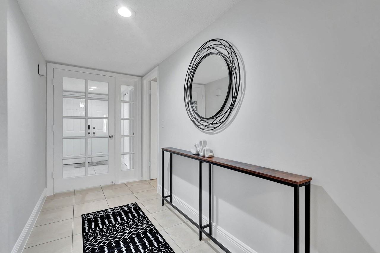 12641 Westhampton Cir #C311 - Photo 4 of 36