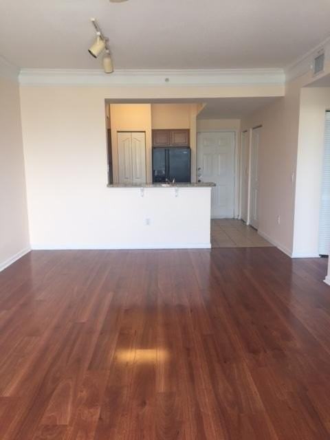 276 Murcia Dr #310 - Photo 4 of 16