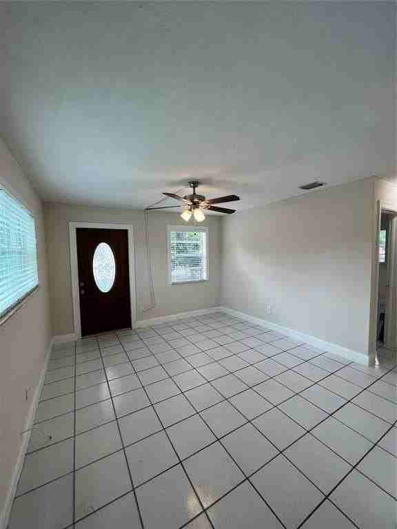 5721 Sw 38th St - Photo 6 of 16