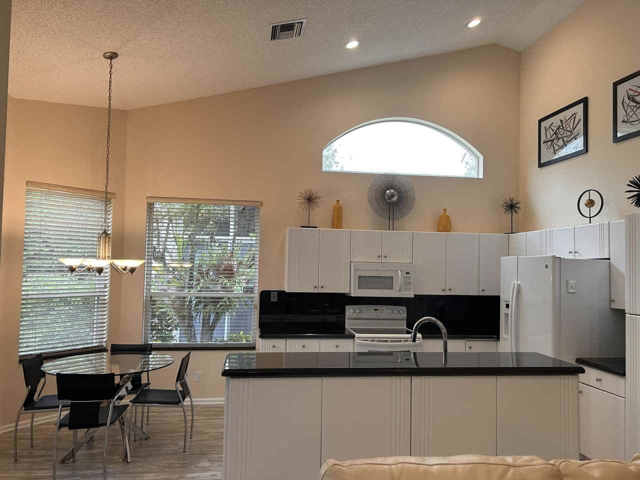 8884 Shoal Creek Ln - Photo 3 of 24