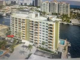 featured image of 2900 Ne 30th St #B2