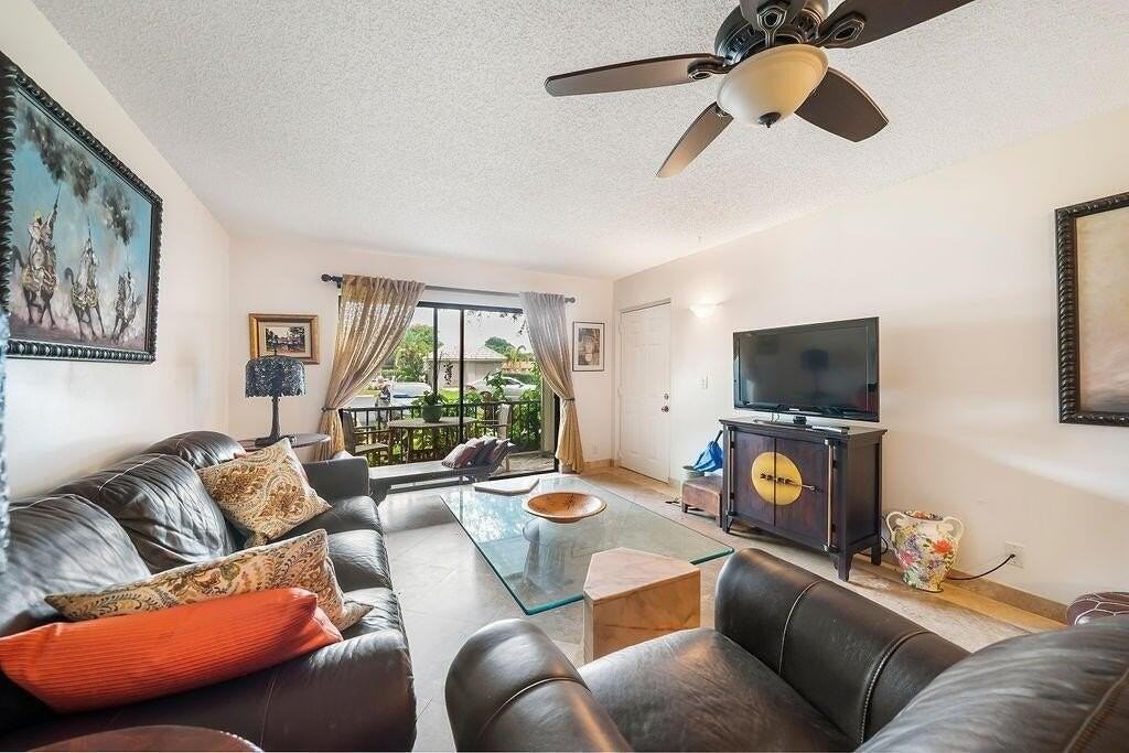9900 Pineapple Tree Dr #106 - Photo 7 of 22
