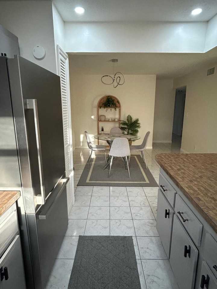 1301 Nw 12th Ave #411A - Photo 6 of 32