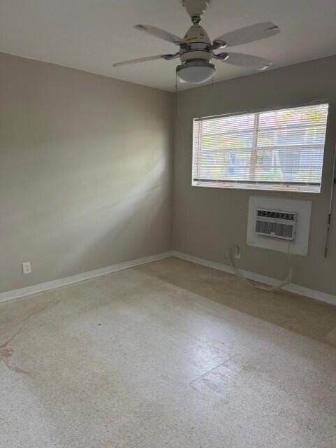 1825 N 17th Ct #7 - Photo 5 of 8