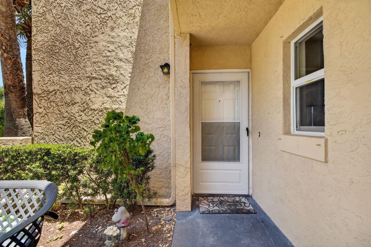 1650 Se Green Acres Cir #E103 - Photo 2 of 21