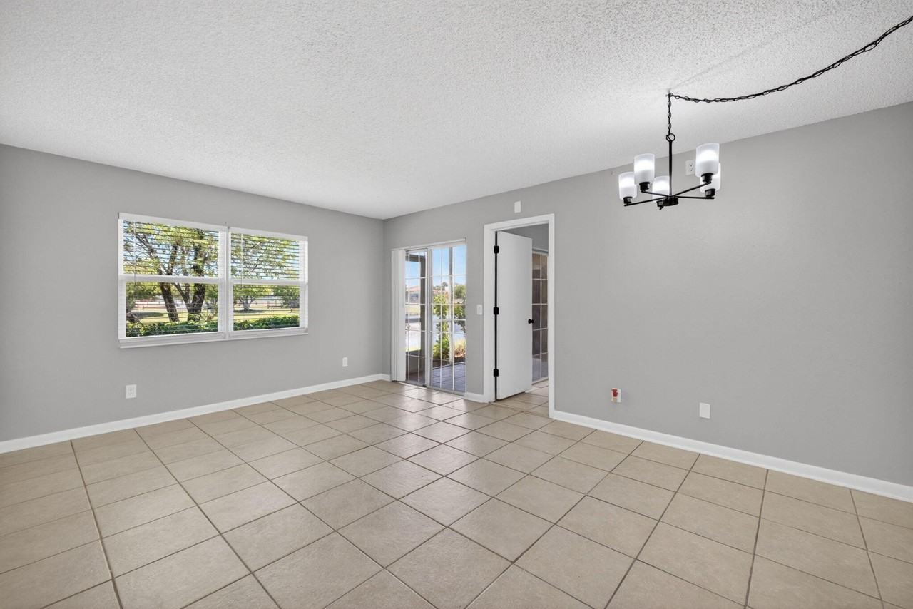 1650 Se Green Acres Cir #E103 - Photo 4 of 21