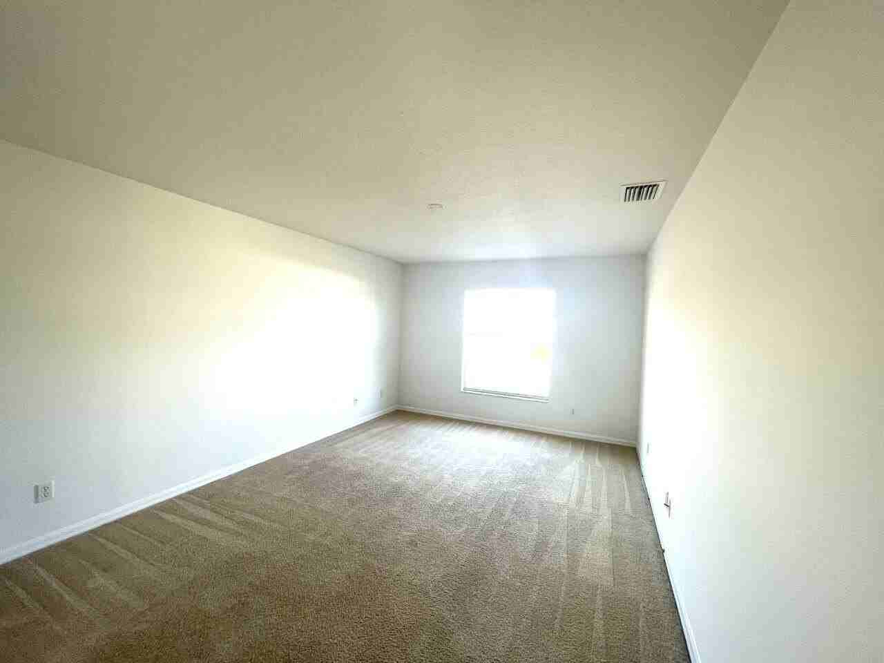 1061 Sw Coleman Ave - Photo 3 of 13